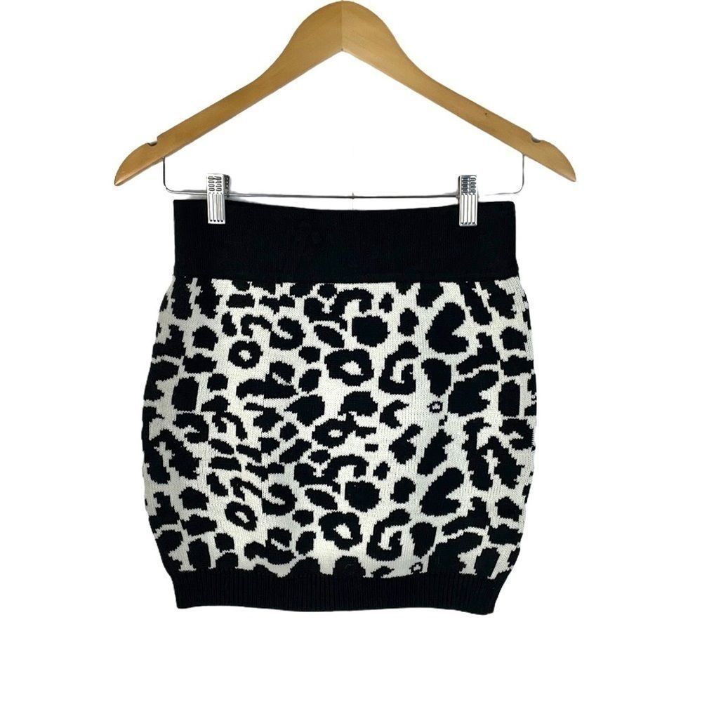 NWT Went Brand Women Mini Knit Skirt Size S